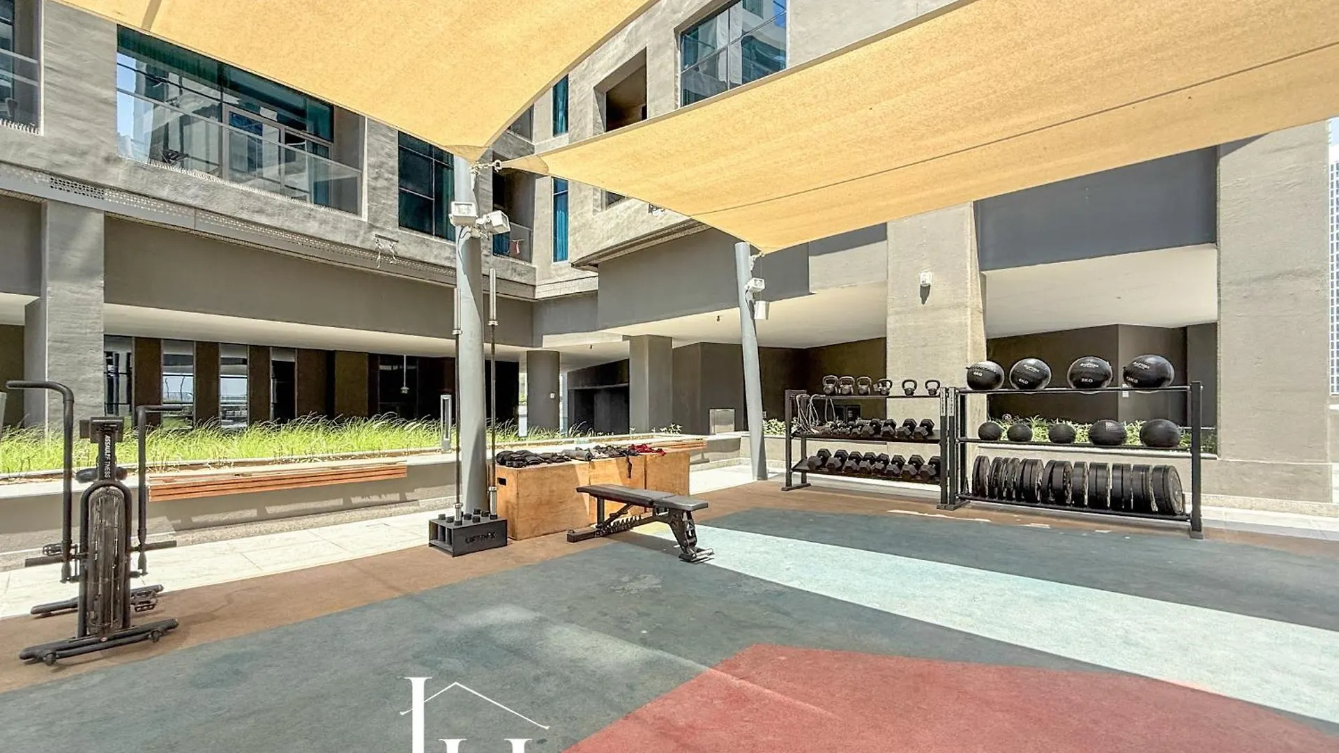 Lux The Northside Studio Dubai United Arab Emirates